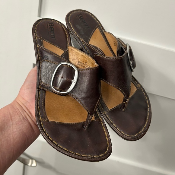 Born brown leather Thong sandals Buckle Size 7 - Picture 12 of 12